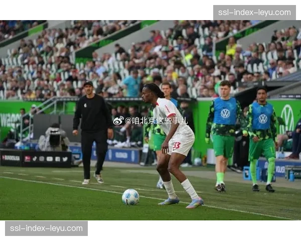 传闻:沃尔夫斯堡与中场核心阿诺德的续约谈判陷入僵局 传闻:沃尔夫斯堡与中场核心阿诺德的续约谈判陷入僵局